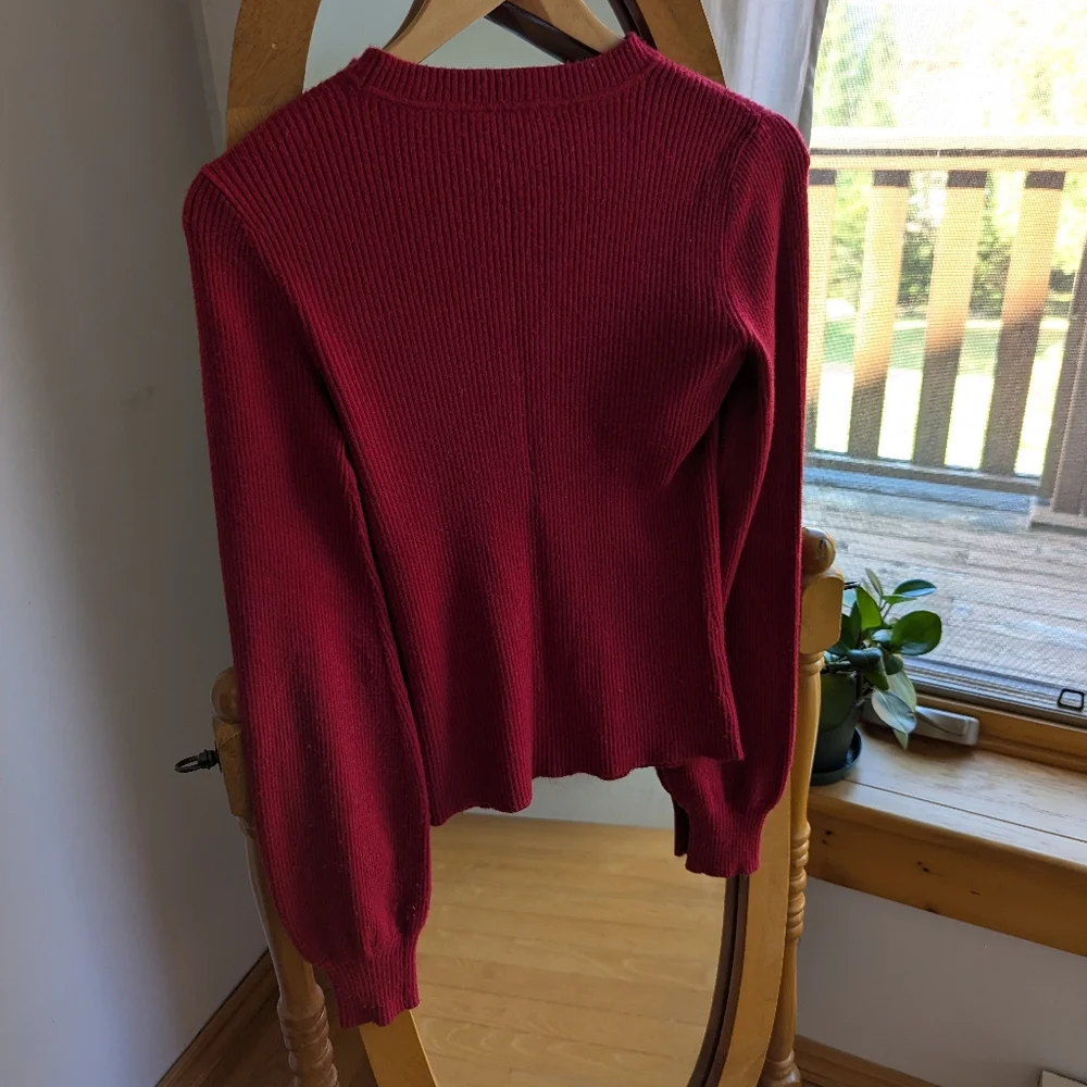🌹 Dynamite - Red long sleeve top - Picture 2 of 6